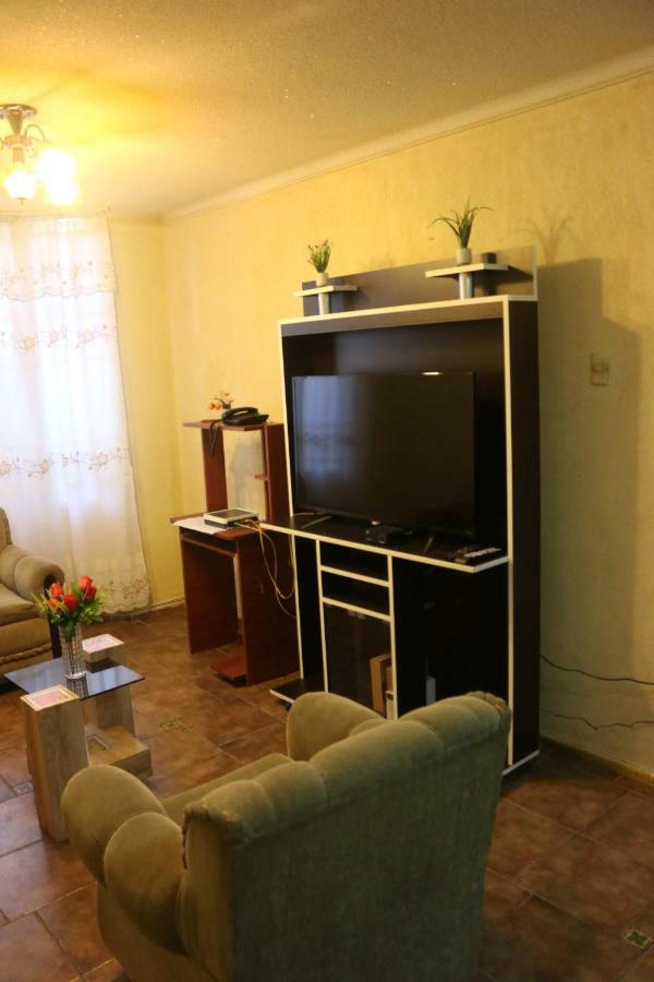 Hostal Mochileros Tacna Esterno foto