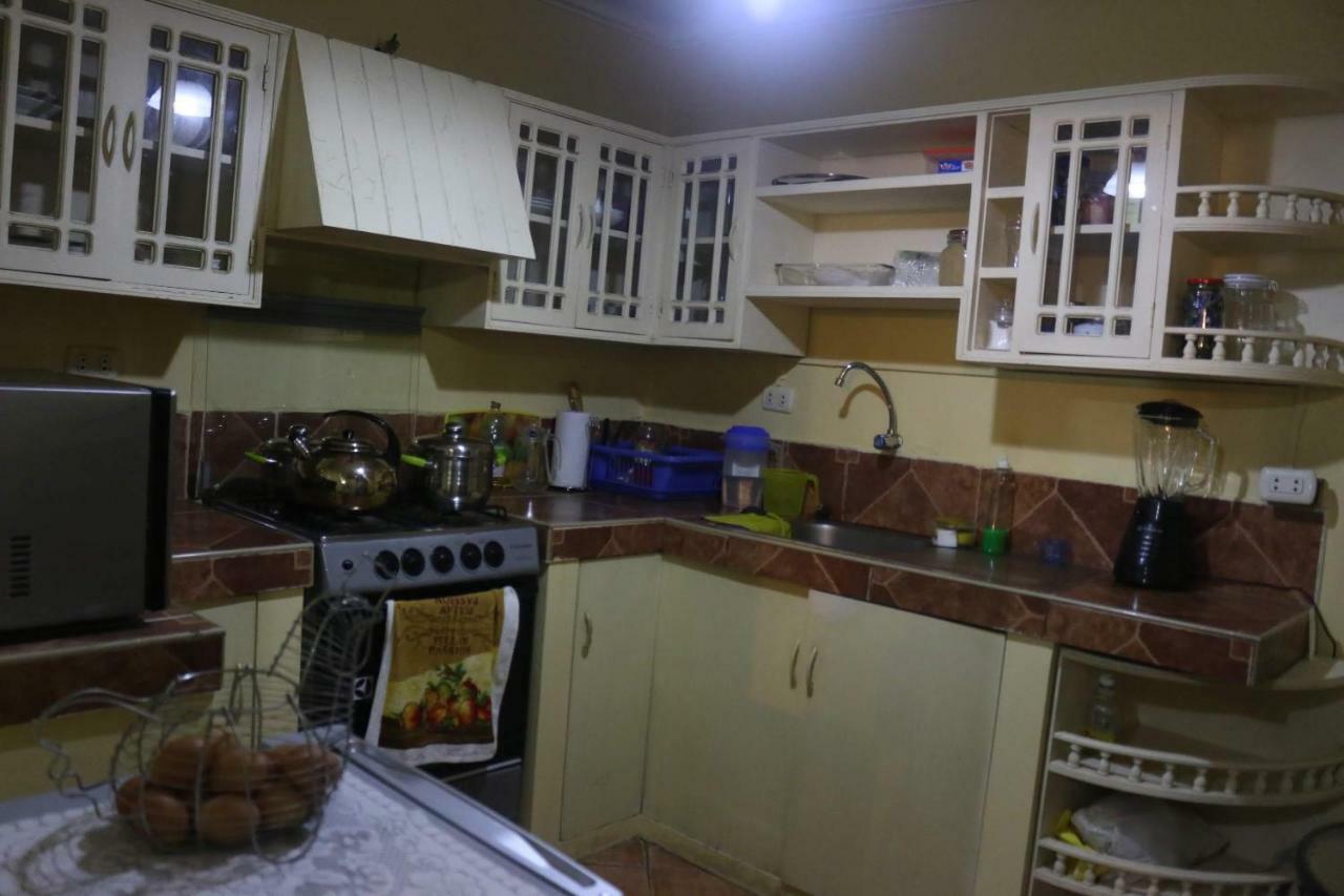 Hostal Mochileros Tacna Esterno foto