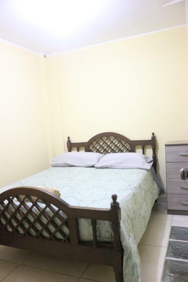 Hostal Mochileros Tacna Esterno foto