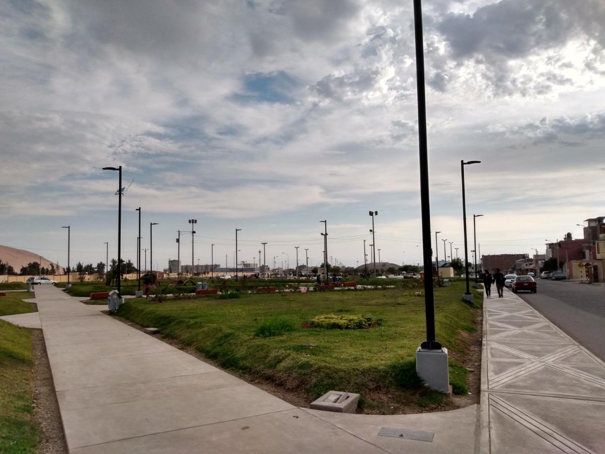 Hostal Mochileros Tacna Esterno foto